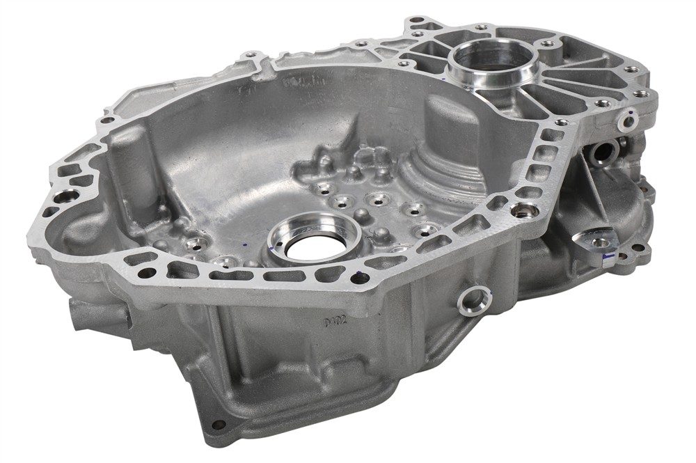 GM Genuine Parts Automatic Transmission Torque Converter and Differential Housing 24293816 — image 2